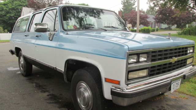 1990 Chevrolet Suburban silverado