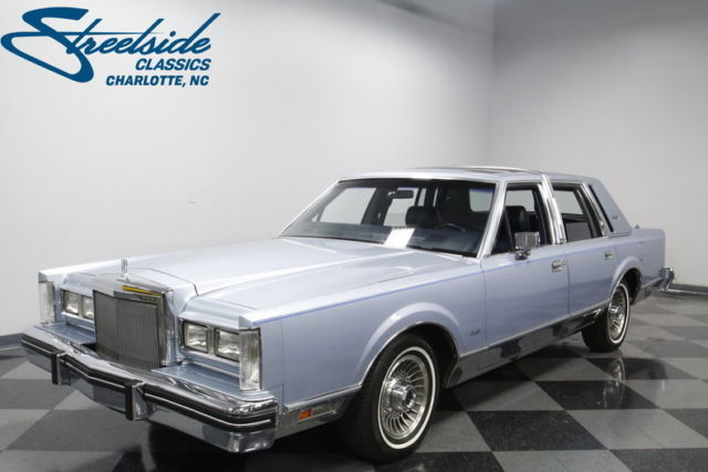 1984 Lincoln Town Car Signature Series