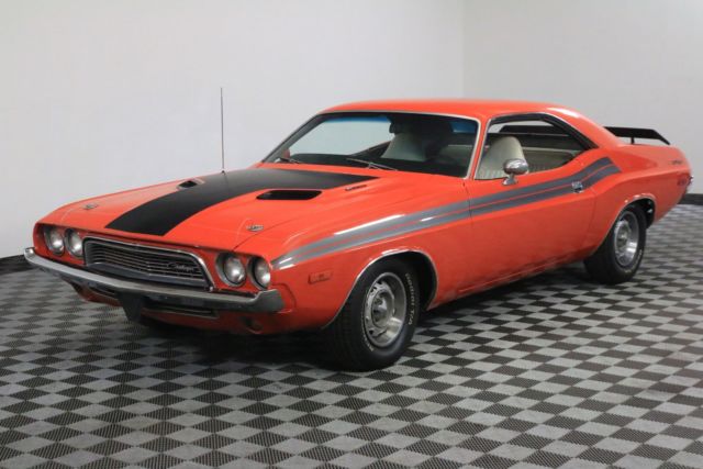 1973 Dodge Challenger V8 AUTO HEMI ORANGE