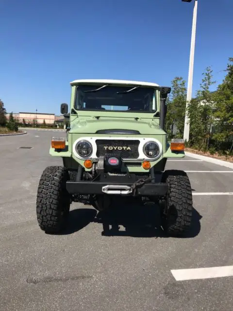 1969 Toyota Land Cruiser FJ 40