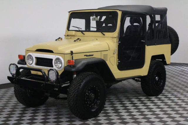 1975 Toyota FJ40 RESTORED 6 CYLINDER FULL TOP