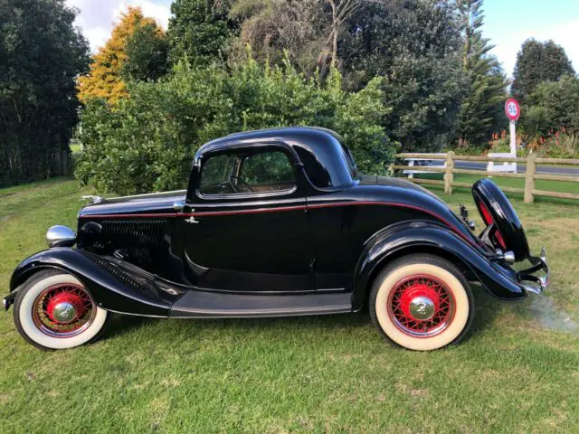 Ford 1933 Three Window Coupe for sale