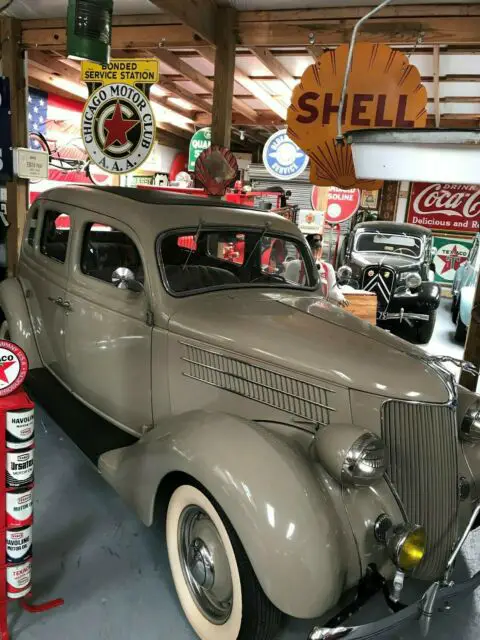 1936 Ford Super Deluxe