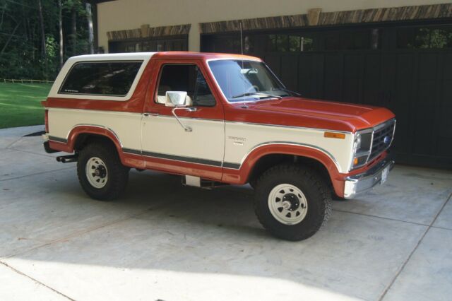 1983 Ford Bronco XLT - Bronco Wagon > Belted Six Passenger