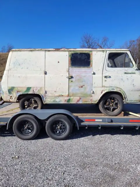 1967 Ford Econoline