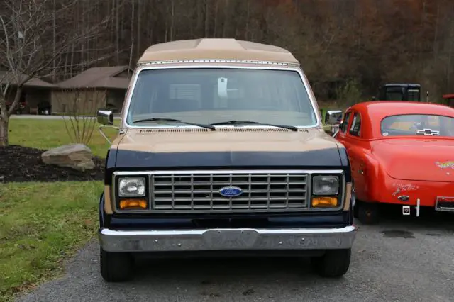 1988 Ford E-Series Van