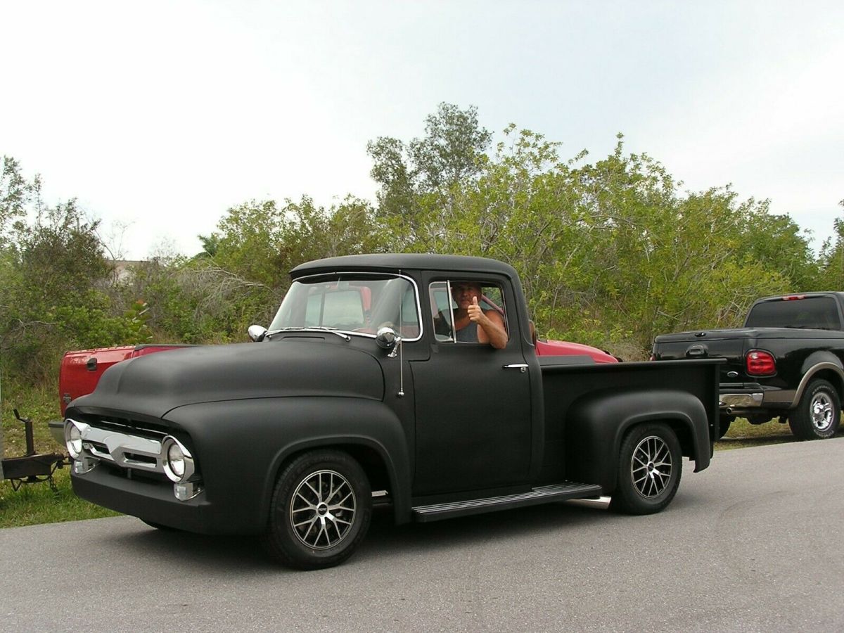 1956 Ford F-100