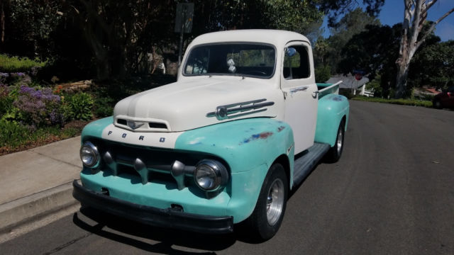 1952 Ford F-100 Vintage F1 Cruiser