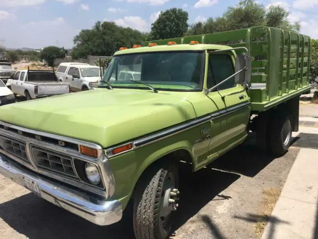 1975 Ford F-350