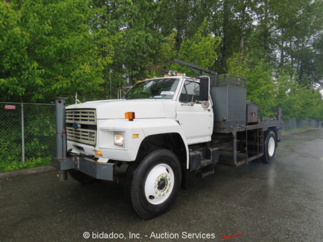 1989 Ford F800