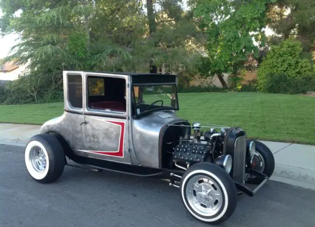 1926 Ford 5 window coupe