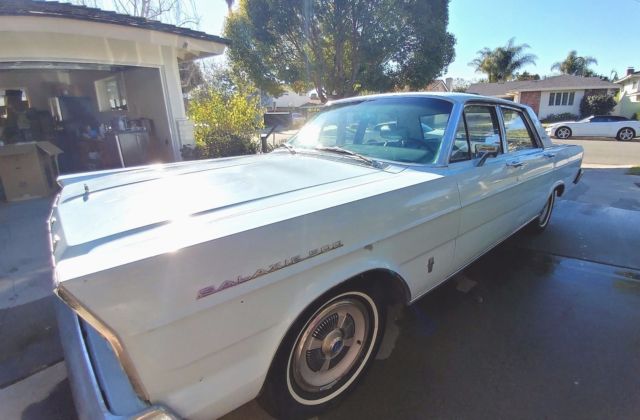 1965 Ford Galaxie 500