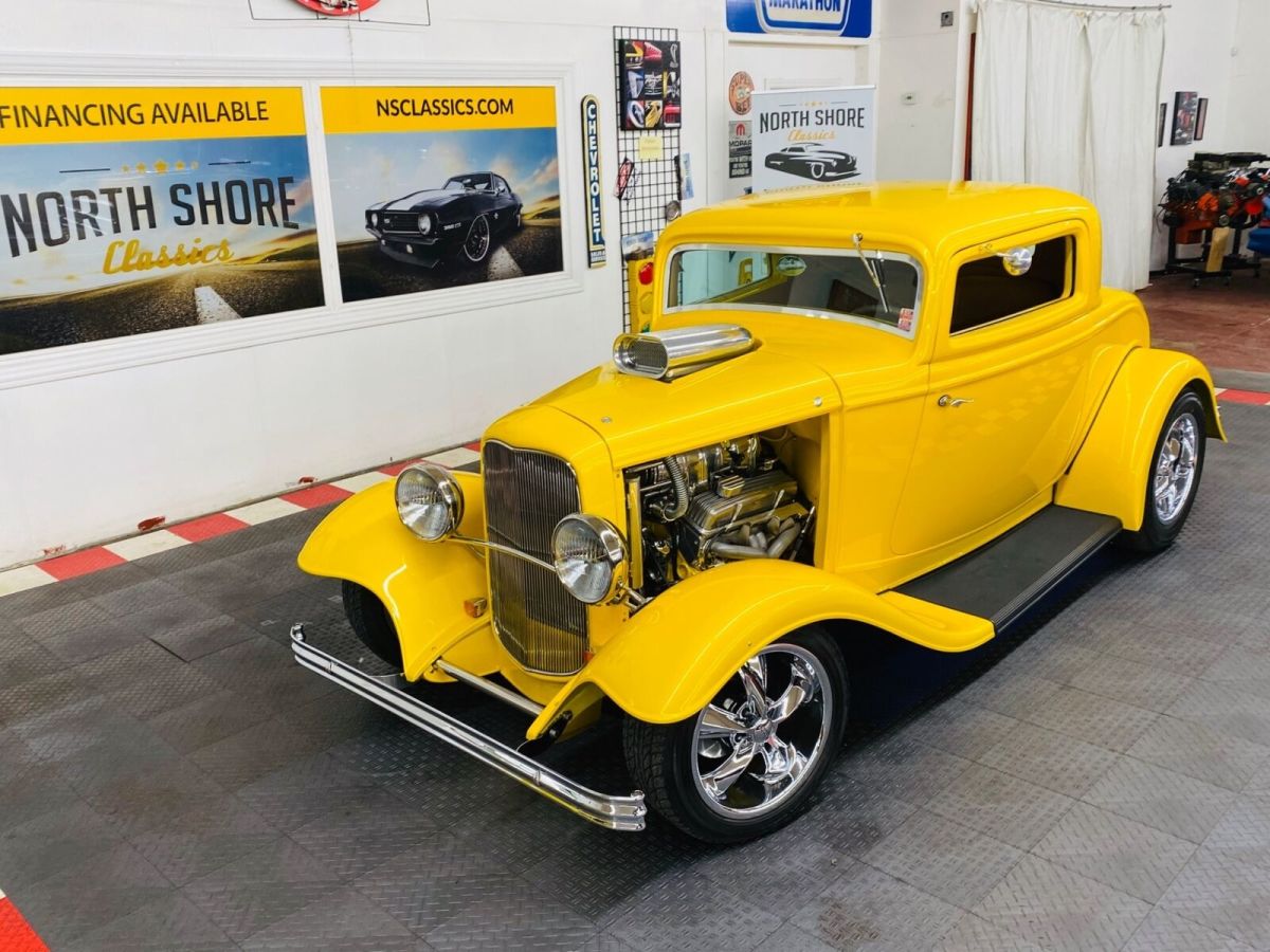 1932 Ford Hot Rod / Street Rod - SHOW CAR QUALITY - SUPERCHARGED 355 ENGINE -