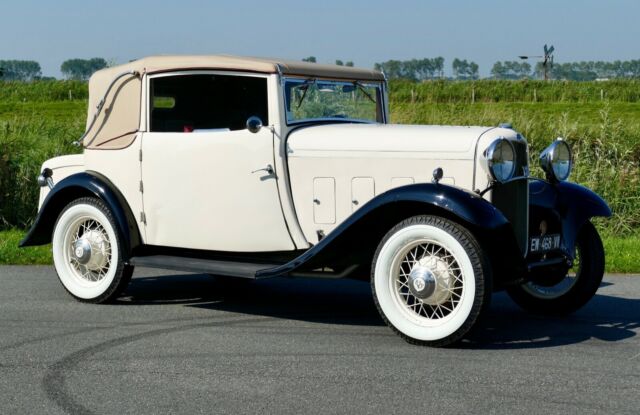 1932 Ford Model 18 V8 VandenPlas Cabriolet