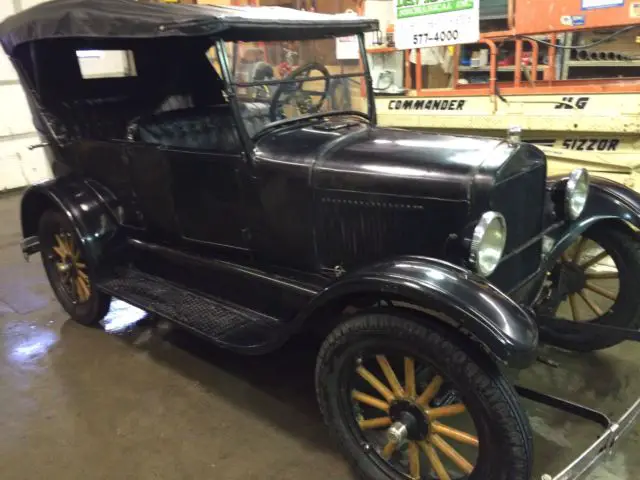 1925 Ford Model T Tudor