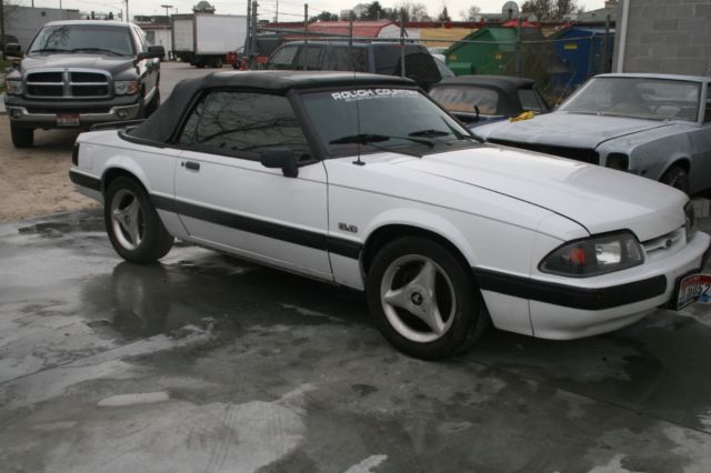 1991 Ford Mustang red cloth