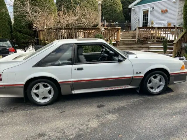 1989 Ford Mustang