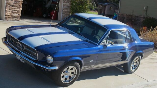 1967 Ford Mustang 2 Door