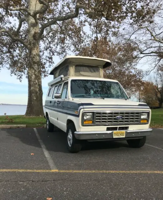 1987 Ford E-Series Van