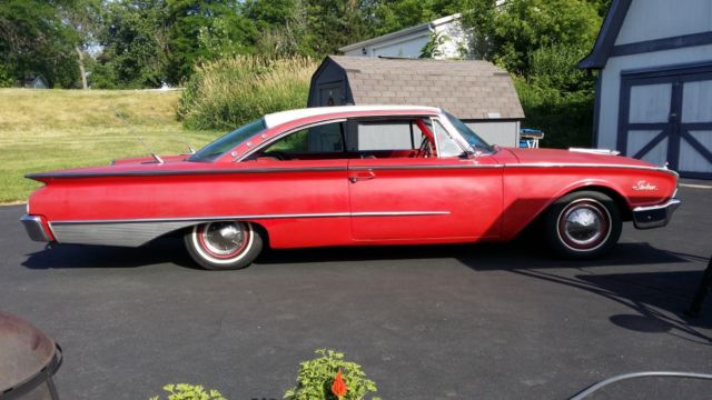 1960 Ford Galaxie Starliner