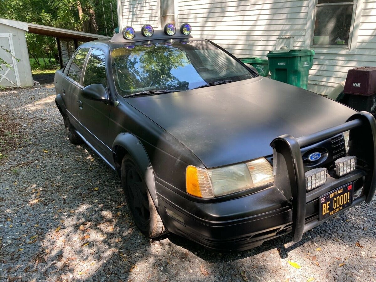 1990 Ford Taurus