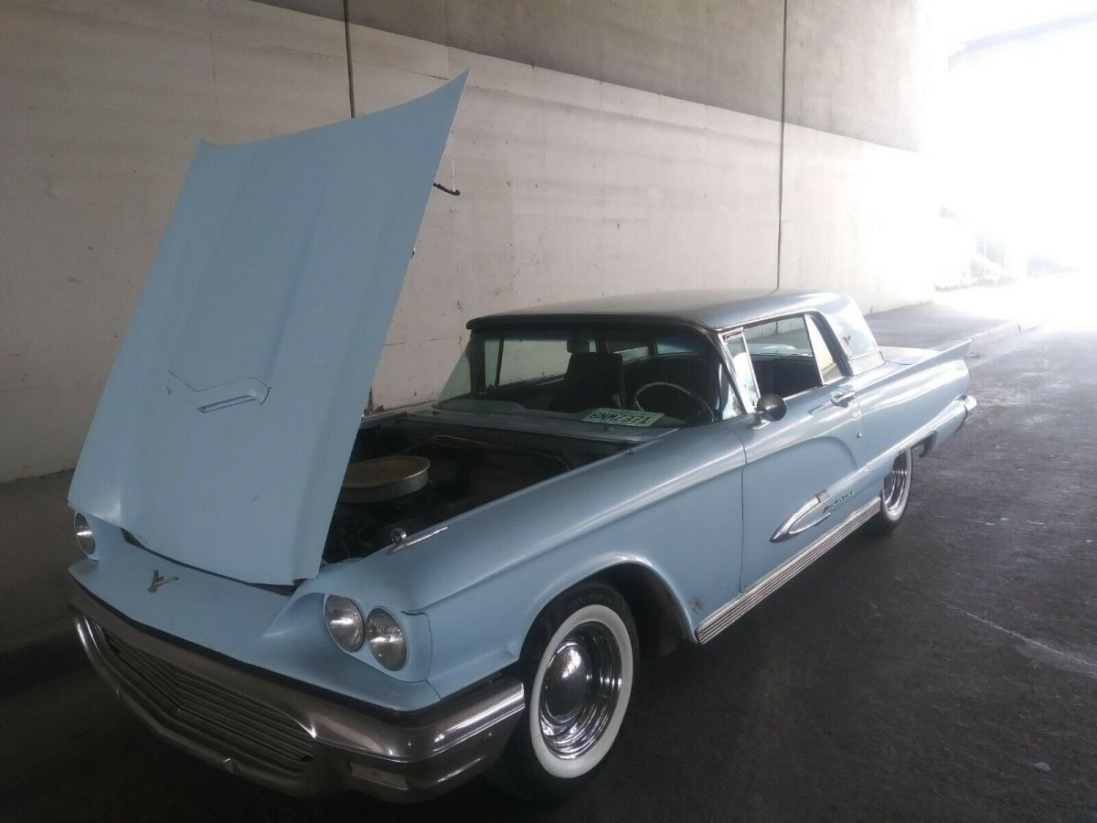 1959 Ford Thunderbird