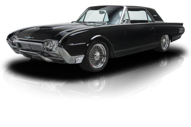 1961 Ford Thunderbird