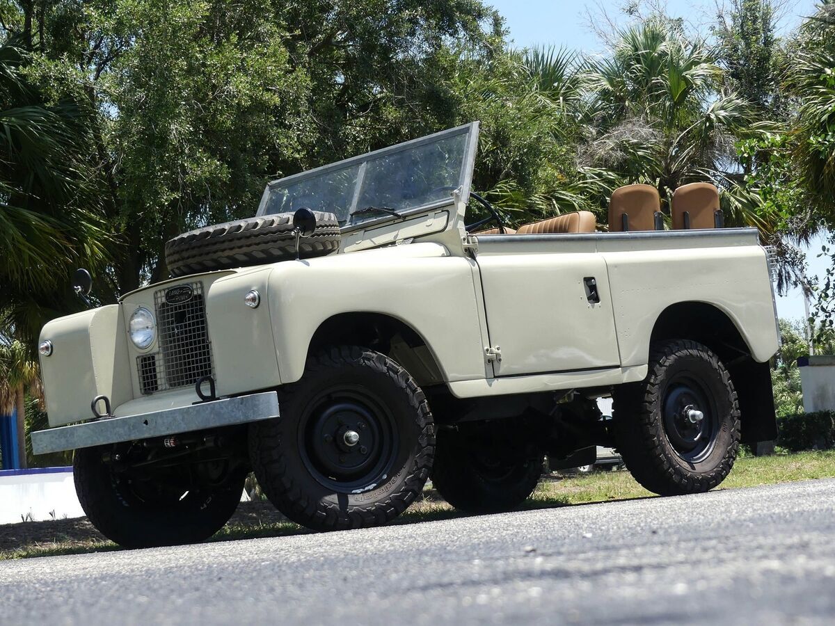 1971 Land Rover Series IIA 2A