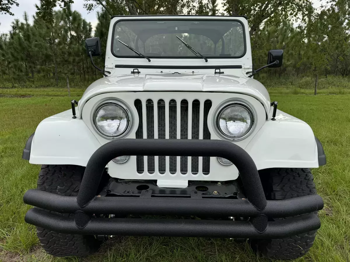 Fully restored Jeep CJ-7 V8 automatic 1980 Jeep CJ