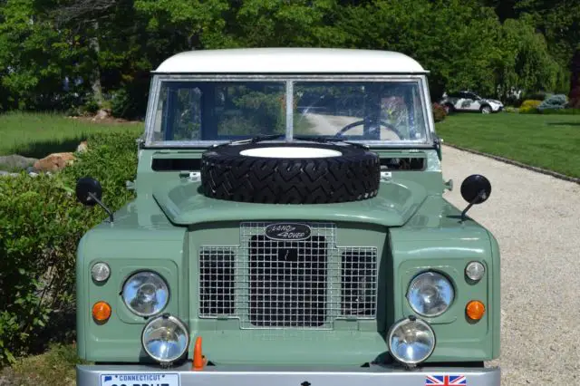 1971 Land Rover Defender