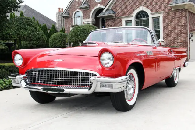 1957 Ford Thunderbird