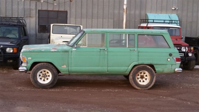 1971 Jeep Wagoneer