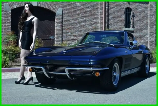 1963 Chevrolet Corvette MIDNIGHT BLUE '63 STINGRAY SPLIT-WINDOW