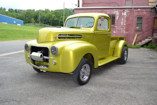 1947 Ford F-100