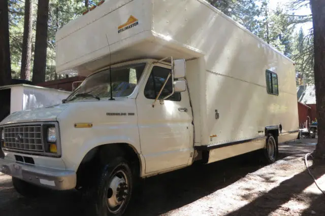 1988 Ford E-Series Van CLASSMASTER