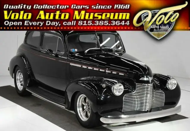 1940 Chevrolet Deluxe --