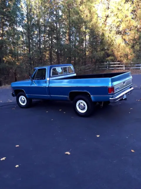 1979 GMC Sierra 2500 Camper Special