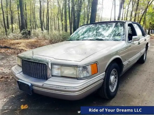 1994 Lincoln Town Car Executive