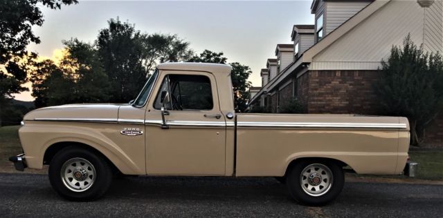 1966 Ford F-100