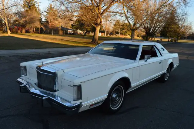 1977 Lincoln Continental MARK V