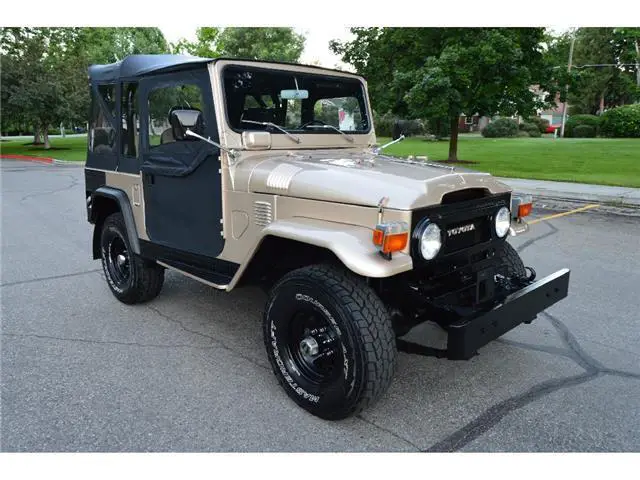 1976 Toyota Land Cruiser --