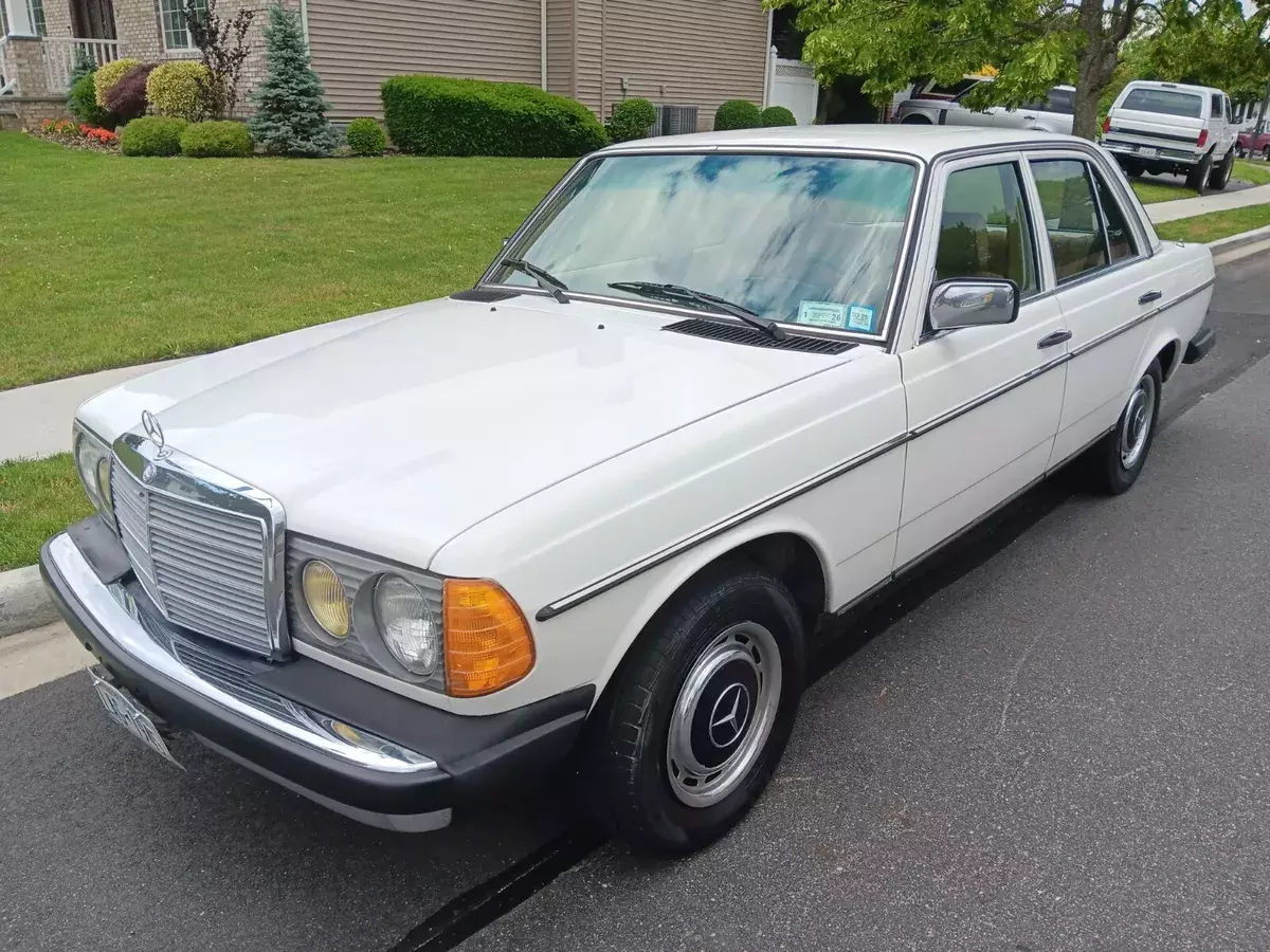 1981 Mercedes-Benz 300-Series W123-300D-NON TURBO-CALL 516-500-3495