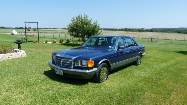 1985 Mercedes-Benz 500-Series