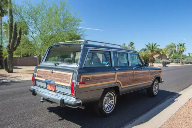 1989 Jeep Wagoneer Grand Wagoneer