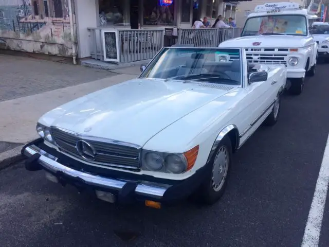 1983 Mercedes-Benz SL-Class Convertible