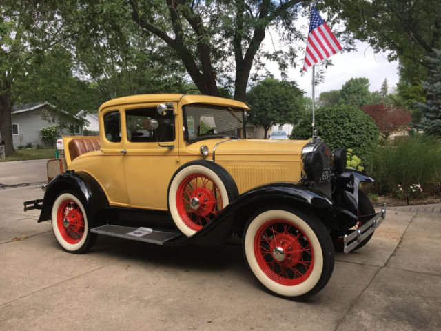 1930 Ford Model A Coupe with Rumbleseat