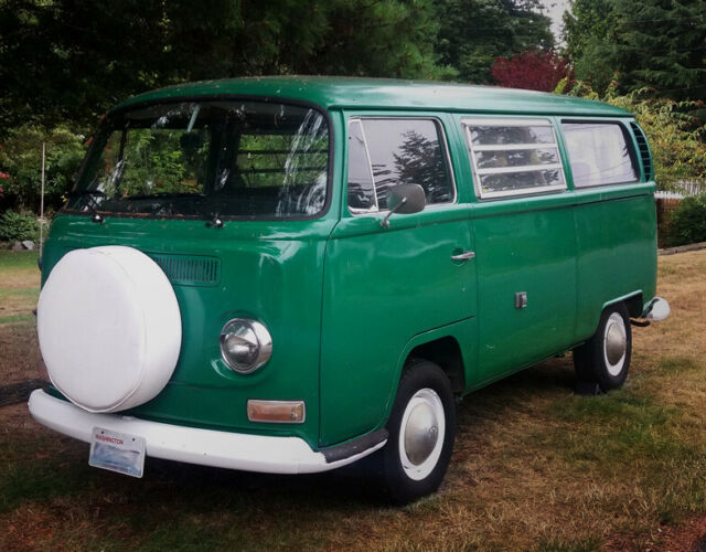 1969 Volkswagen Bus/Vanagon Green