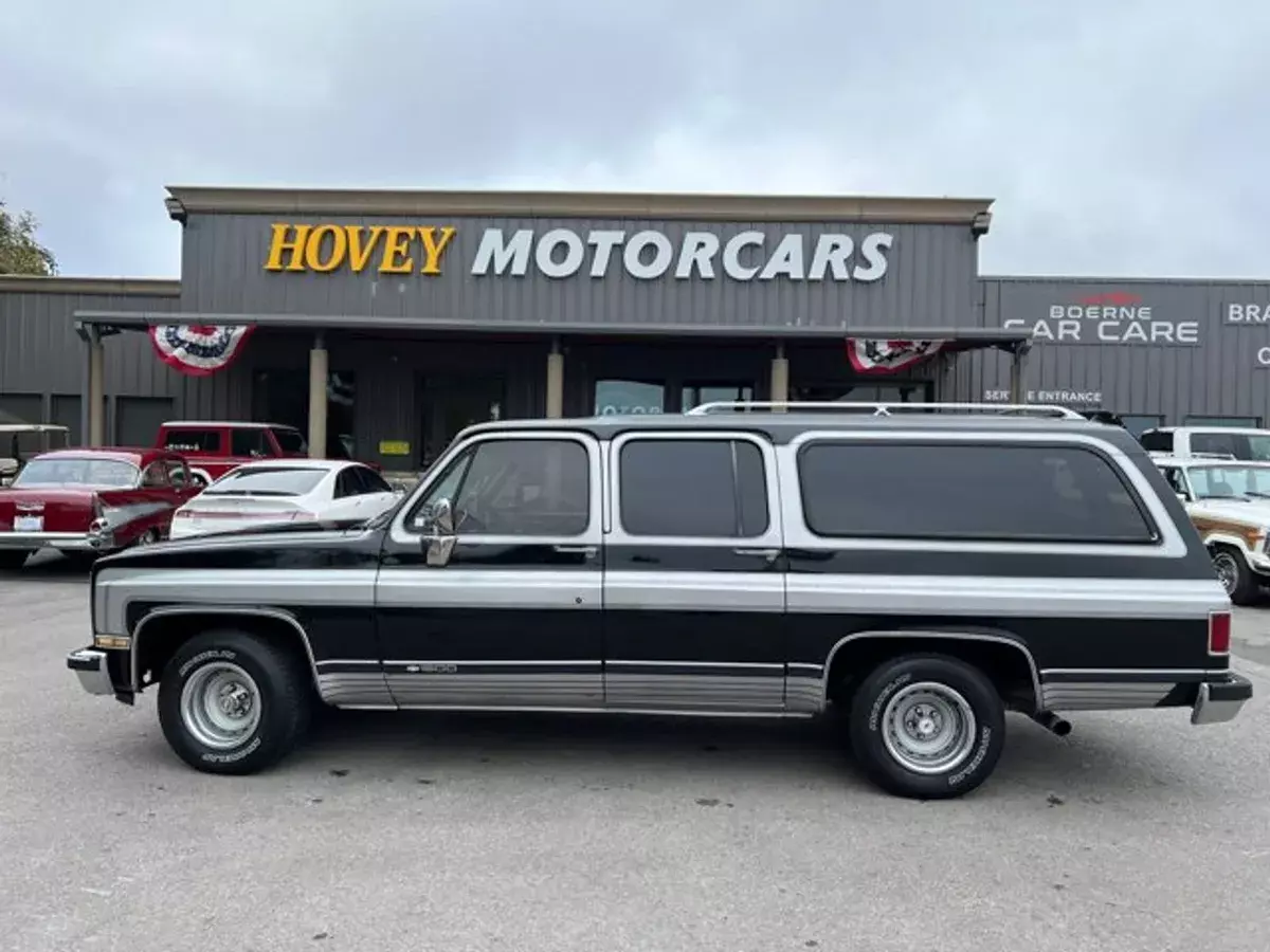 1989 Chevrolet Suburban R10 conversion v8