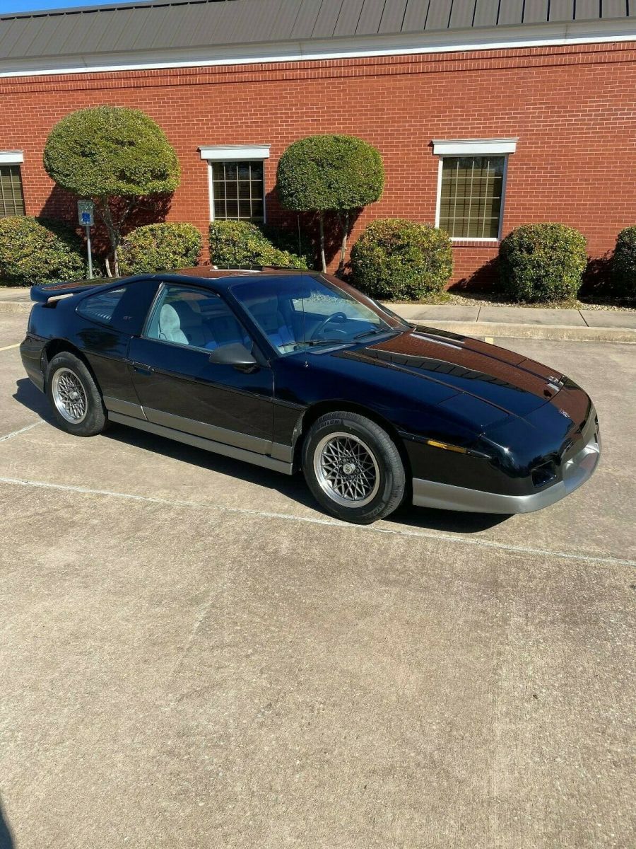 1986 Pontiac Fiero GT