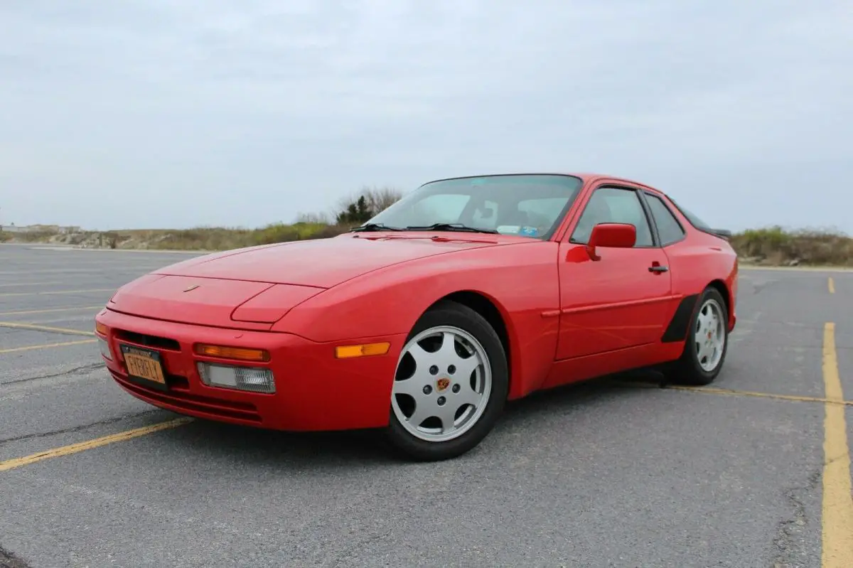 1989 Porsche 944 S2